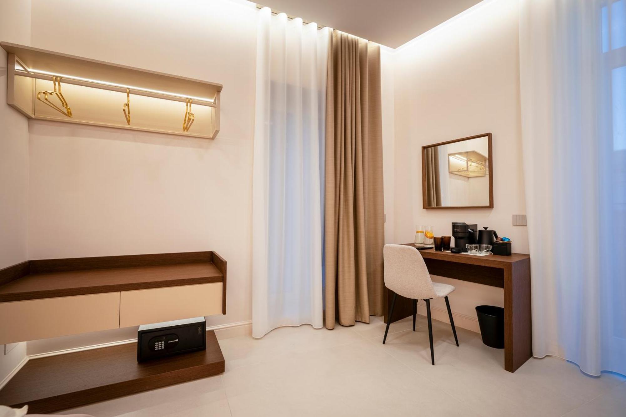 Halo Suite Napoli Exterior foto
